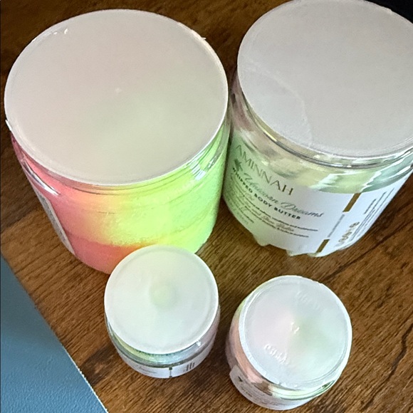 AMINNAH Unicorn Dreams Sugar Scrub, Body Butter, Lip Scrub & Lip Plumping Mask - Picture 10 of 10